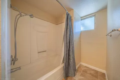 Bath - 21785 Bend Ferry Rd, Red Bluff, CA 96080 photo 3 of 3