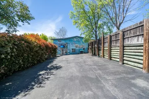 Exterior - 21785 Bend Ferry Rd, Red Bluff, CA 96080 photo 7 of 8