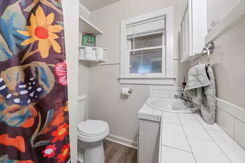 Bath - 704706 State St, Redding, CA 96001 photo 1 of 3