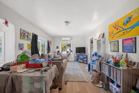 Living - 704706 State St, Redding, CA 96001 photo 1 of 5