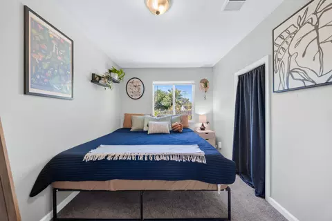 Bedroom - 704706 State St, Redding, CA 96001 photo 4 of 7