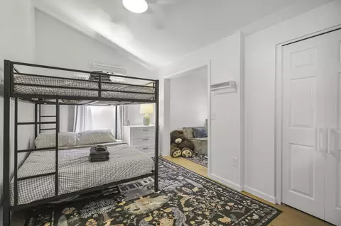 Bedroom - 15745 Montgomery Ranch Rd, Redding, CA 96001 photo 5 of 6