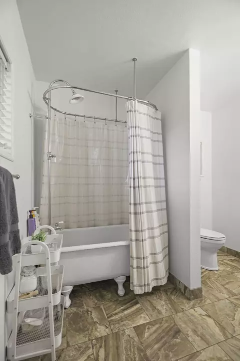 Bath - 15745 Montgomery Ranch Rd, Redding, CA 96001 photo 5 of 5