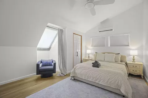 Bedroom - 15745 Montgomery Ranch Rd, Redding, CA 96001 photo 3 of 6
