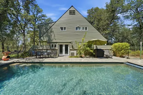Exterior - 15745 Montgomery Ranch Rd, Redding, CA 96001 photo 23 of 27