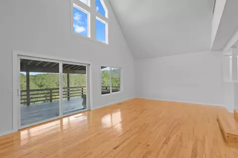 Living - 13672 Twin Lakes Ln, Redding, CA 96003 photo 4 of 7
