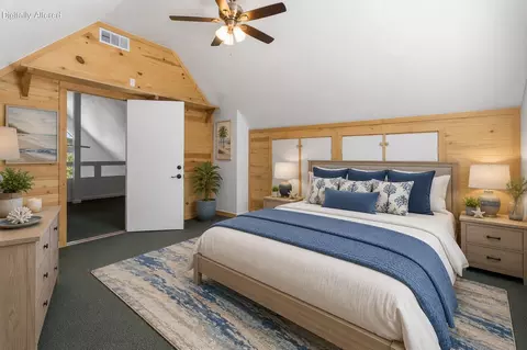 Bedroom - 13672 Twin Lakes Ln, Redding, CA 96003 photo 5 of 8