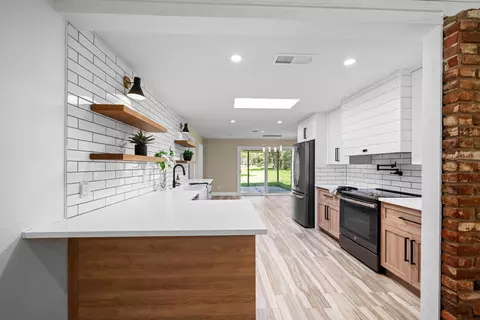 Kitchen - 3262 Rancho Rd, Redding, CA 96002 photo 1 of 5