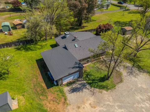 View/Area - 3262 Rancho Rd, Redding, CA 96002 photo 10 of 12
