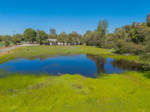 View/Area - 3262 Rancho Rd, Redding, CA 96002 photo 1 of 12