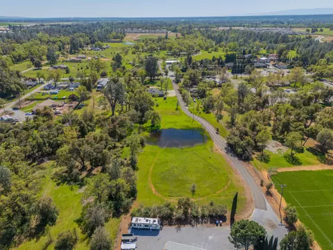 View/Area - 3262 Rancho Rd, Redding, CA 96002 photo 5 of 12
