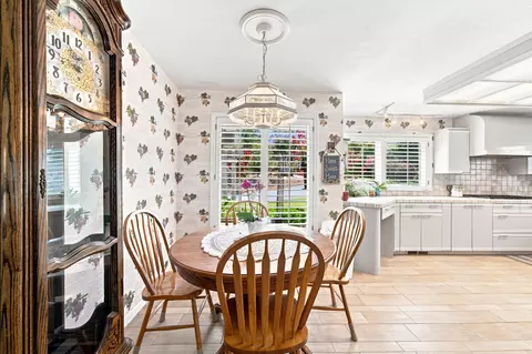 Dining - 1025 Chardonnay Walk, Redding, CA 96001 photo 4 of 4