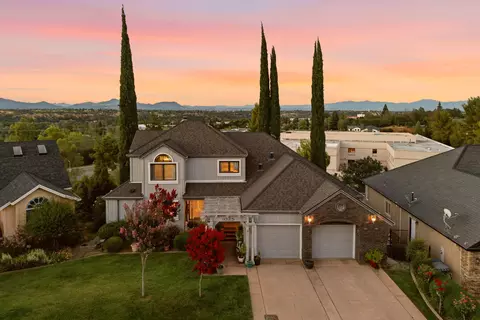 View/Area - 1025 Chardonnay Walk, Redding, CA 96001 photo 1 of 13