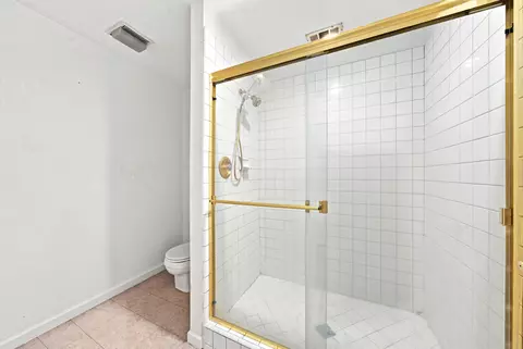 Bath - 1025 Chardonnay Walk, Redding, CA 96001 photo 7 of 7