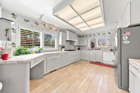 Kitchen - 1025 Chardonnay Walk, Redding, CA 96001 photo 1 of 5