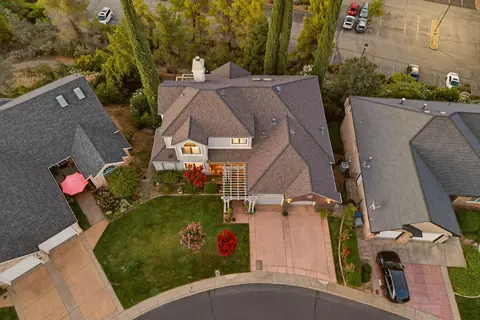 View/Area - 1025 Chardonnay Walk, Redding, CA 96001 photo 4 of 13