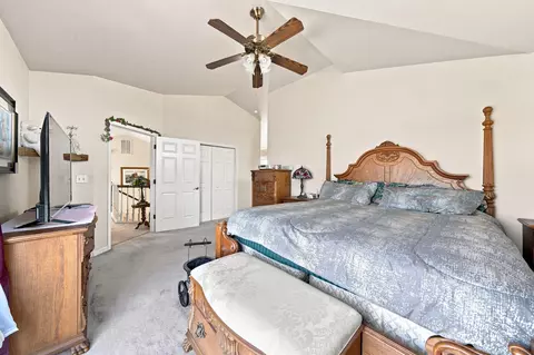 Bedroom - 1025 Chardonnay Walk, Redding, CA 96001 photo 3 of 10
