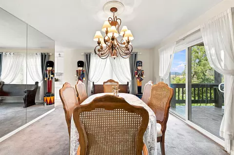Dining - 1025 Chardonnay Walk, Redding, CA 96001 photo 3 of 4