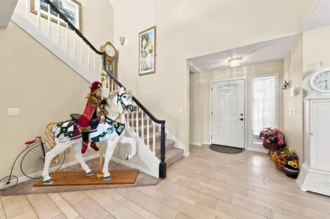 Entry Way - 1025 Chardonnay Walk, Redding, CA 96001 photo 2 of 4