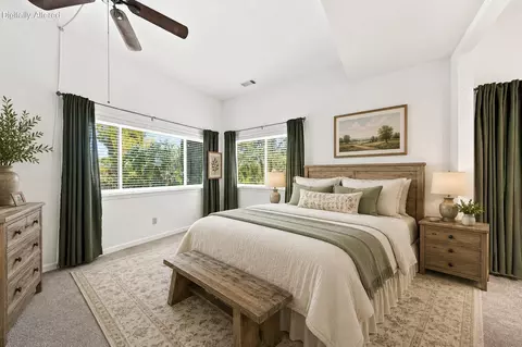 Bedroom - 1025 Chardonnay Walk, Redding, CA 96001 photo 9 of 10