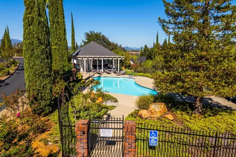Exterior - 1025 Chardonnay Walk, Redding, CA 96001 photo 10 of 10