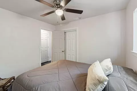 Bedroom - 3923 Meteor St, Redding, CA 96002 photo 4 of 6