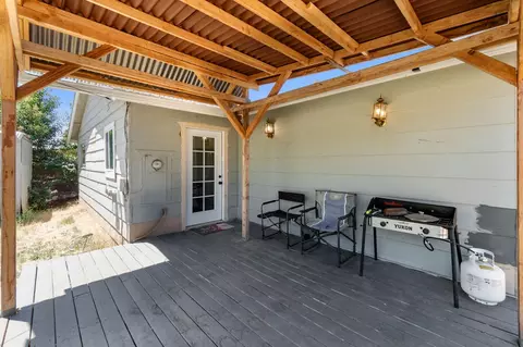 Exterior - 3923 Meteor St, Redding, CA 96002 photo 3 of 11