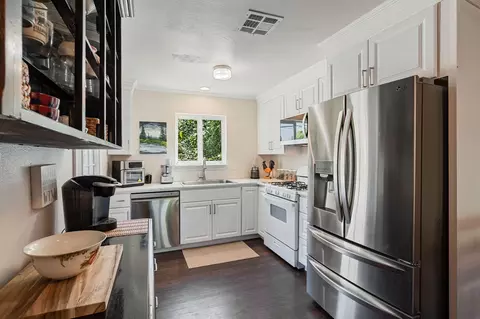 Kitchen - 3923 Meteor St, Redding, CA 96002 photo 1 of 2