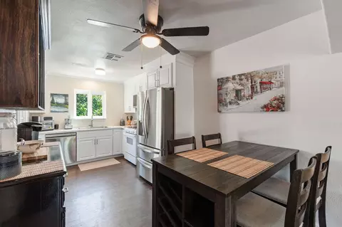 Dining - 3923 Meteor St, Redding, CA 96002 photo 1 of 3