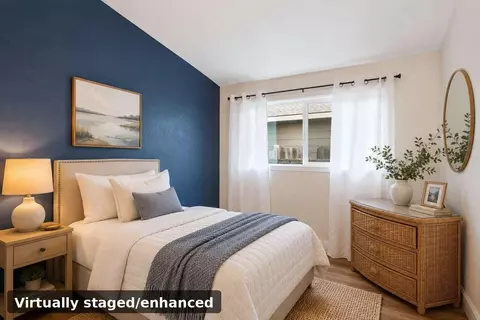 Bedroom - 4562 E Bonnyview Rd, Redding, CA 96001 photo 1 of 8