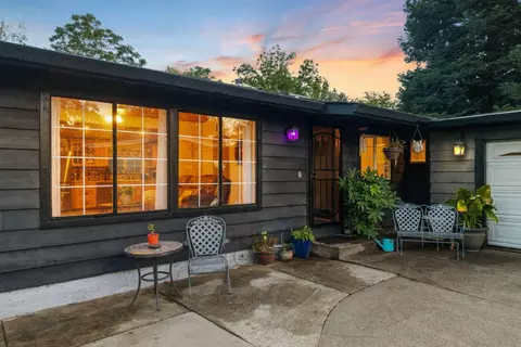 Exterior - 4562 E Bonnyview Rd, Redding, CA 96001 photo 5 of 8