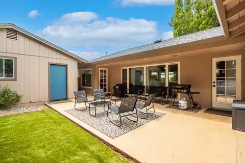 Exterior - 1738 Lazelle Ct, Redding, CA 96002 photo 4 of 15