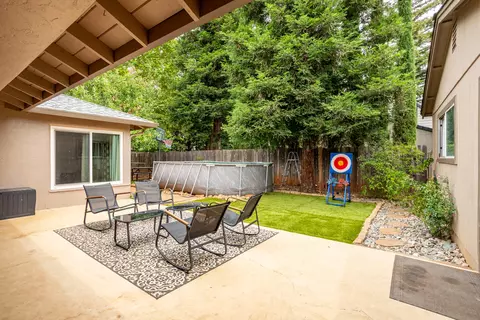 Exterior - 1738 Lazelle Ct, Redding, CA 96002 photo 6 of 15