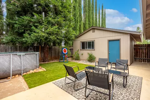 Exterior - 1738 Lazelle Ct, Redding, CA 96002 photo 5 of 15