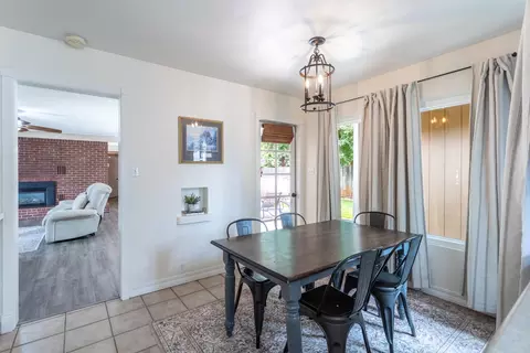 Dining - 1738 Lazelle Ct, Redding, CA 96002 photo 2 of 2