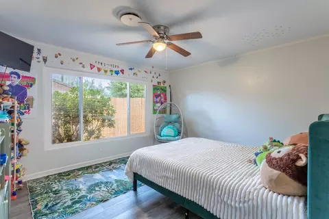Bedroom - 1738 Lazelle Ct, Redding, CA 96002 photo 1 of 4