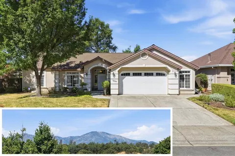 1604 Spanish Bay Dr, Redding, CA 96003