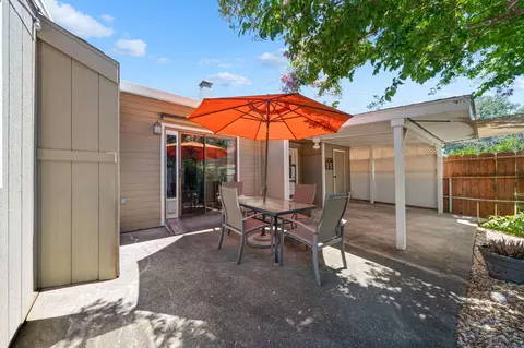 2814 Oakview Dr, Redding, CA 96002 photo 37