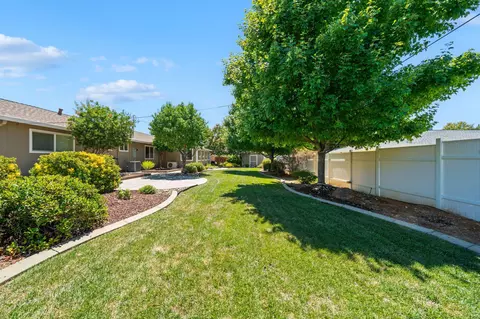 2814 Oakview Dr, Redding, CA 96002 photo 35