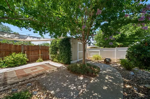 2814 Oakview Dr, Redding, CA 96002 photo 39