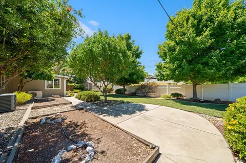 2814 Oakview Dr, Redding, CA 96002 photo 38