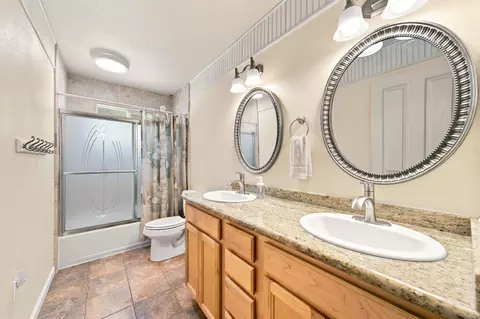 2814 Oakview Dr, Redding, CA 96002 photo 25