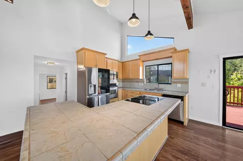 Kitchen - 3416 Cessna Dr, Redding, CA 96001 photo 4 of 6
