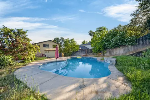 Exterior - 3416 Cessna Dr, Redding, CA 96001 photo 7 of 7