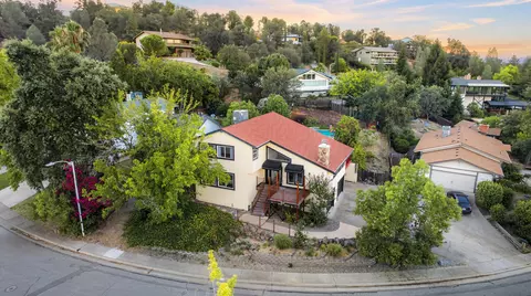 View/Area - 3416 Cessna Dr, Redding, CA 96001 photo 4 of 5