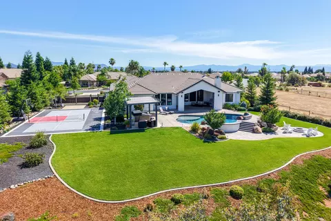 Other - 880 Santa Cruz Dr, Redding, CA 96003 photo 2 of 5