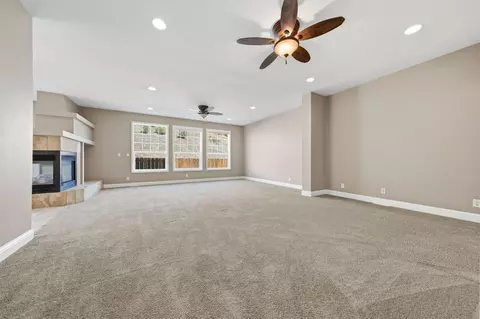 Living - 13839 Creek Trl, Redding, CA 96003 photo 2 of 9