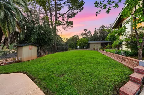 Exterior - 3350 Mountain Oak Dr, Redding, CA 96001 photo 10 of 19