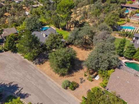 View/Area - 3350 Mountain Oak Dr, Redding, CA 96001 photo 3 of 4