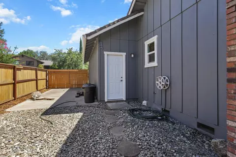 Exterior - 3012 Monte Bello Dr, Redding, CA 96001 photo 10 of 14